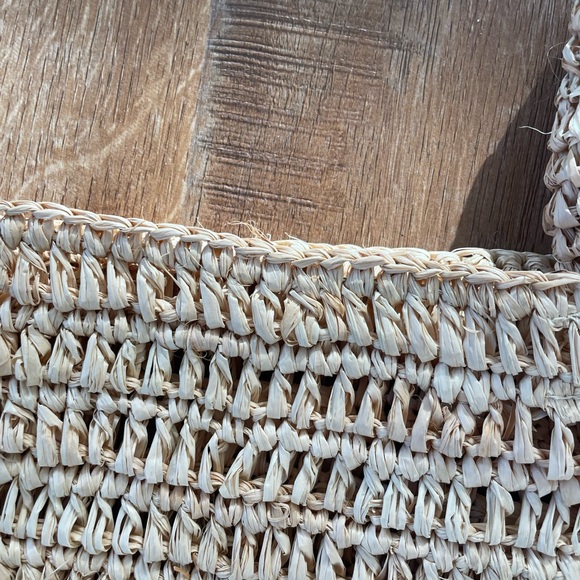 Jenni Kayne Woven Raffia Tote in Natural - Picture 5 of 11